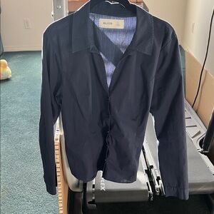 Hollister dark blue button-up long-sleeve shirt w/ tie back in XL